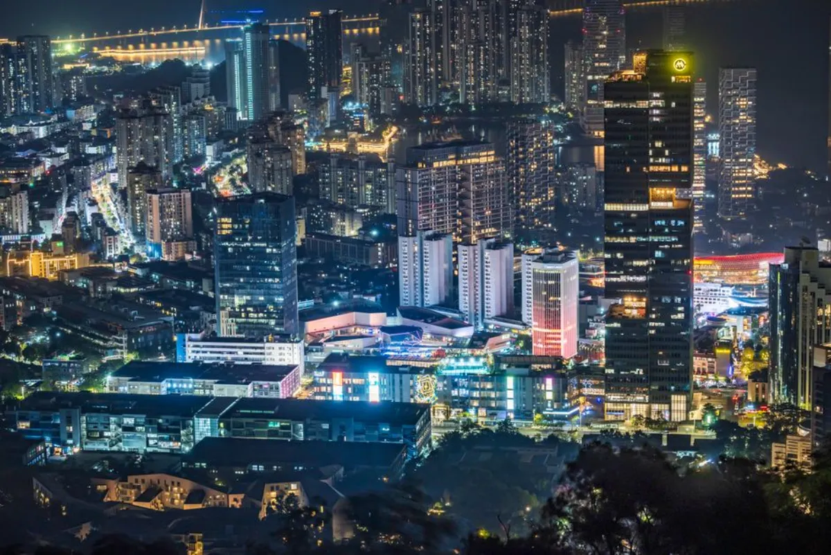 花花世界不是诱惑，是筛选题